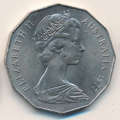 Елизавета 2 на деньгах